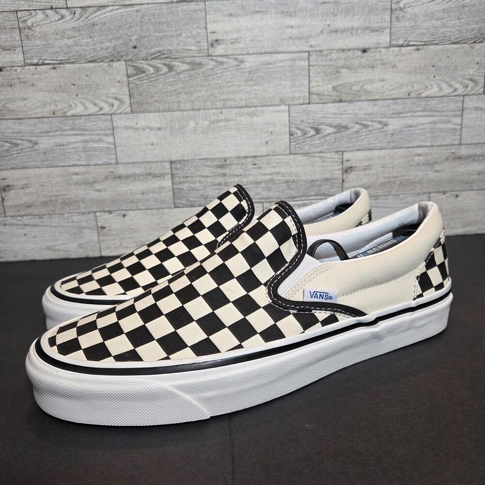 Vans Classic Slip-On Checkerboard Black White Mens 10 Womens 11.5 NWOB